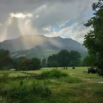 Prázdninový dům Corazon, One Of A Kind Mill With Speechless Mountain View!